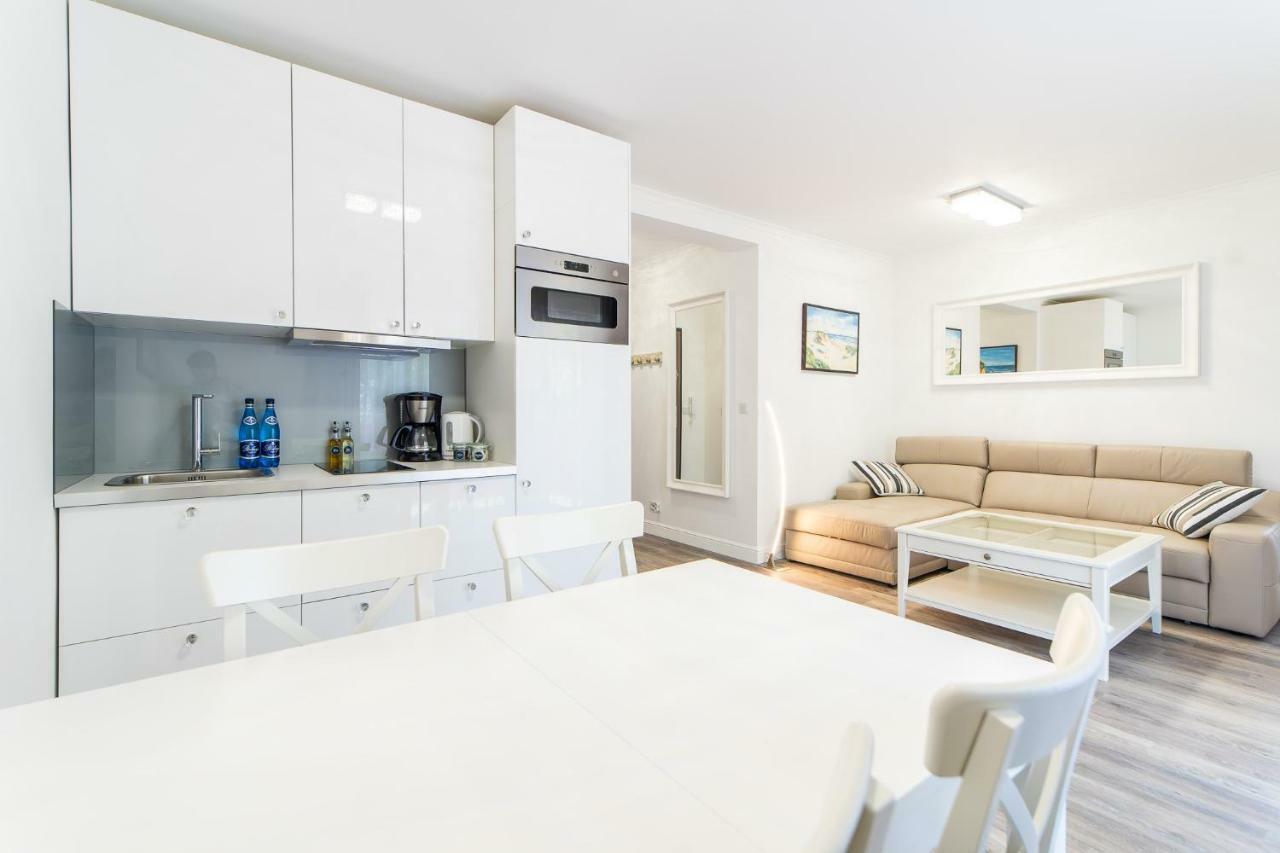Kolorowe Balkony - Stylowy Apartament Nad Morzem By Noclegi Renters Miedzyzdroje Buitenkant foto